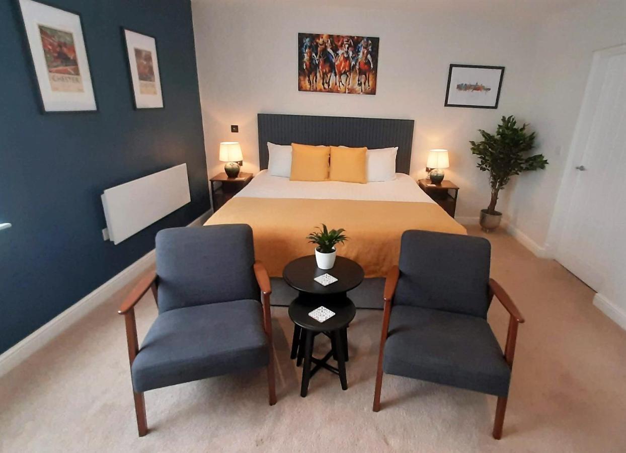 Ferienwohnung Deva Leisure Chester Exterior foto